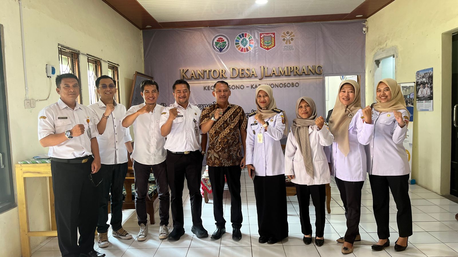 silaturahmi-dan-monitoring-oleh-camat-leksono