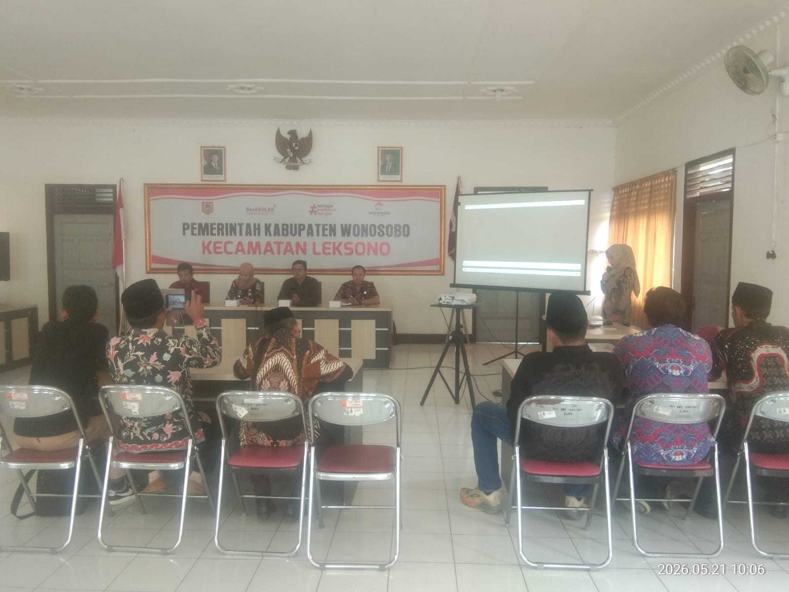 sosialisasi-kkn-unsoed-di-kecamatan-leksono