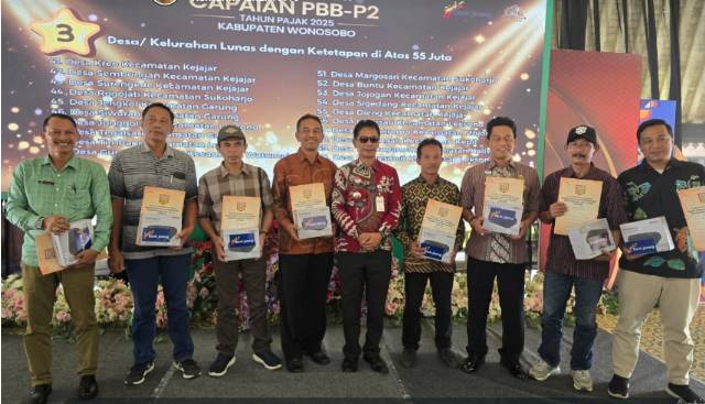 9 Desa dan 1 Kelurahan dari Kecamatan Leksono Raih Penghargaan Capaian PBB-P2 Tahun 2025